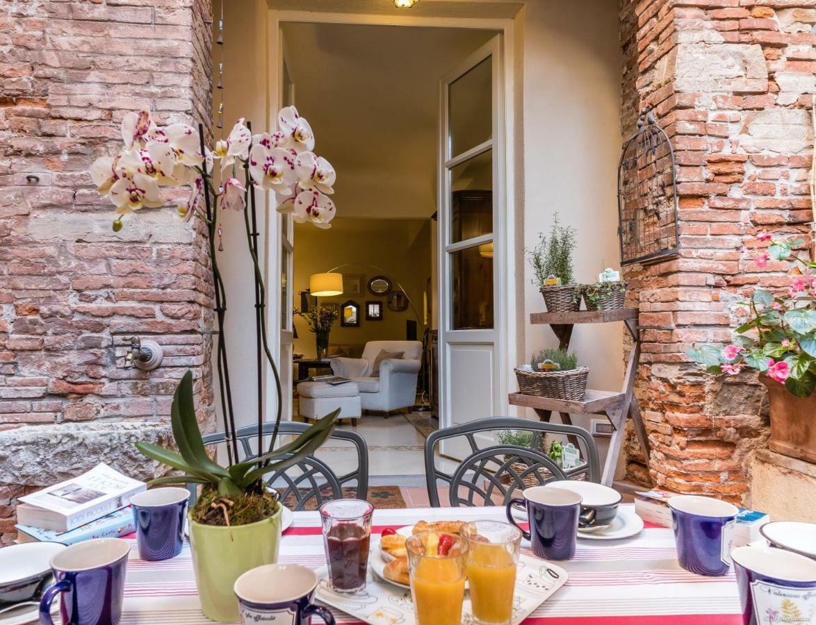 La Delizia Central Apartment ลุคคา ภายนอก รูปภาพ